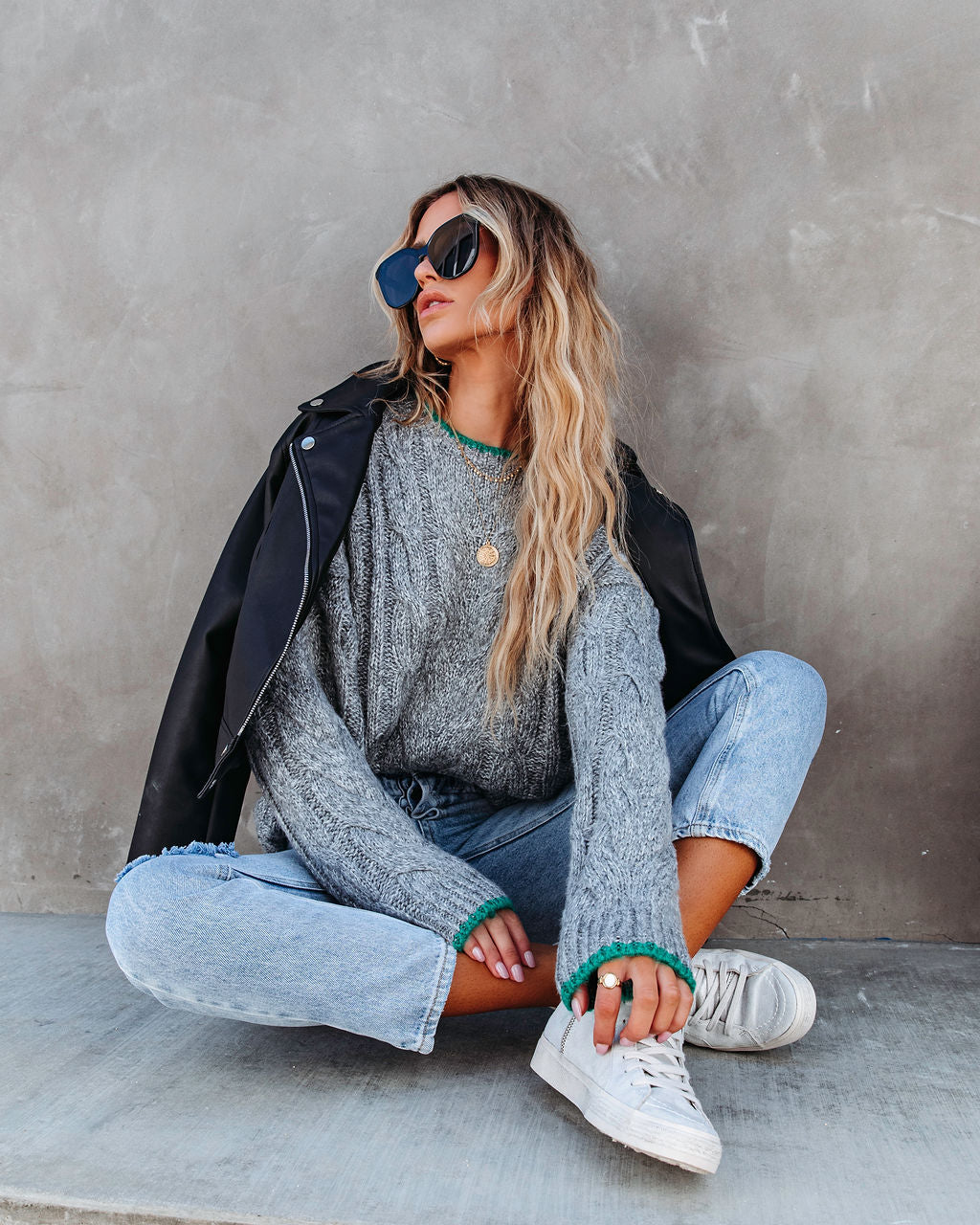 Chicago Strolls Cable Knit Sweater - Grey