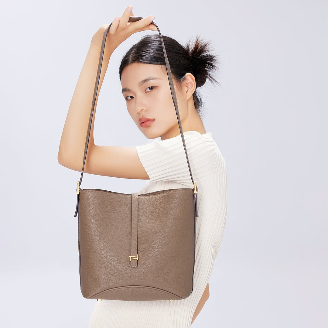 Handmade Etoupe TOGO Leather Bucket Bag